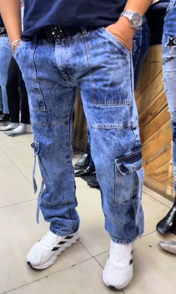 Men's Casual Loose Cargo Jeans