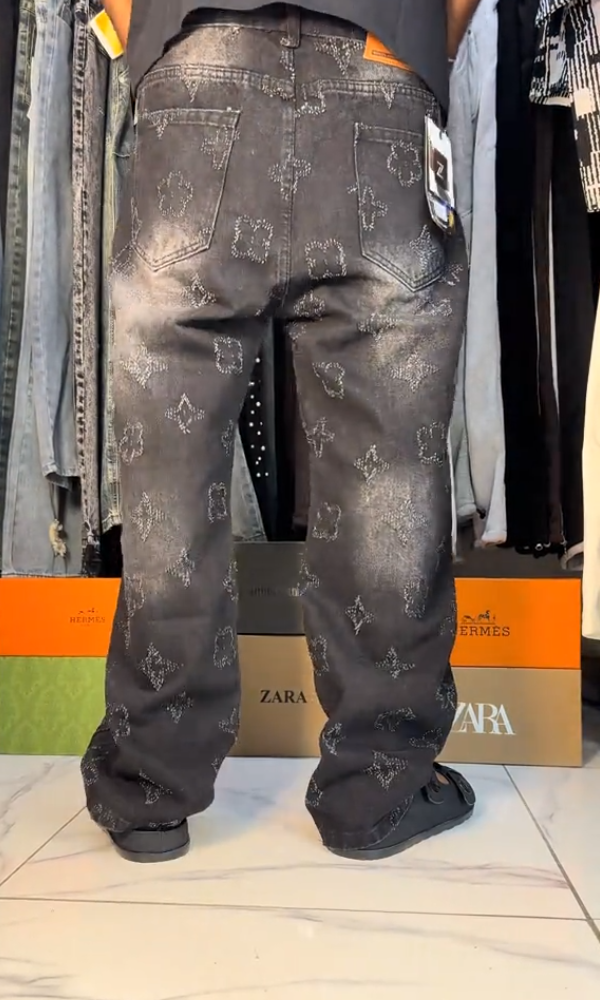 Distressed Loose-Fit Jeans