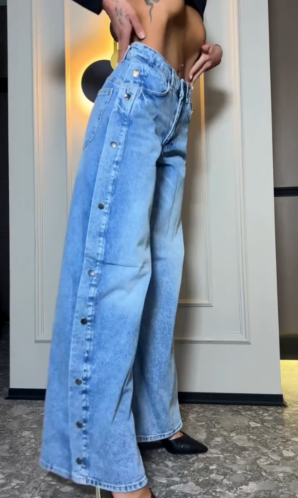 Women's Side-button Baggy Jeans