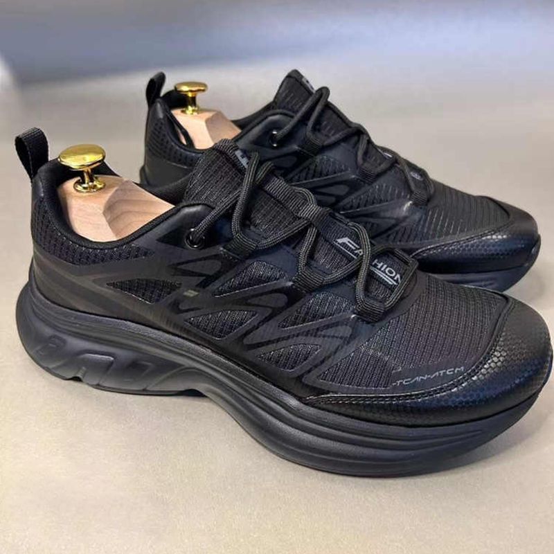 Couples' Trendy Ultra-lightweight Casual Sports Shoes