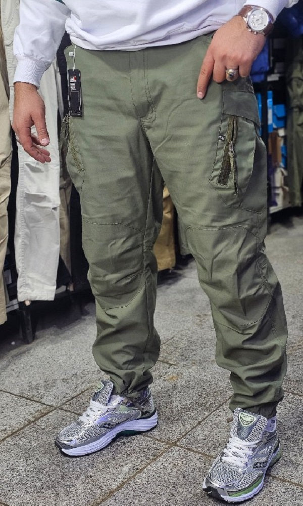 Men's Windproof and Waterproof Cargo Pants