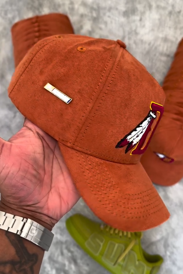 DC SUEDE CAPS